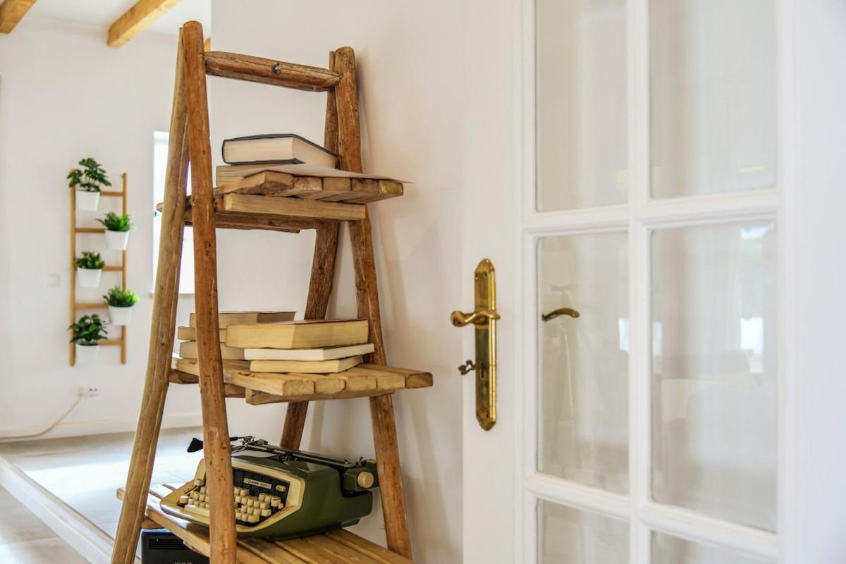 Casa Portus - *